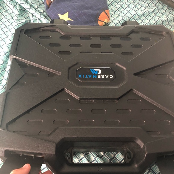A travel case for ps4 - Picture 3 of 4